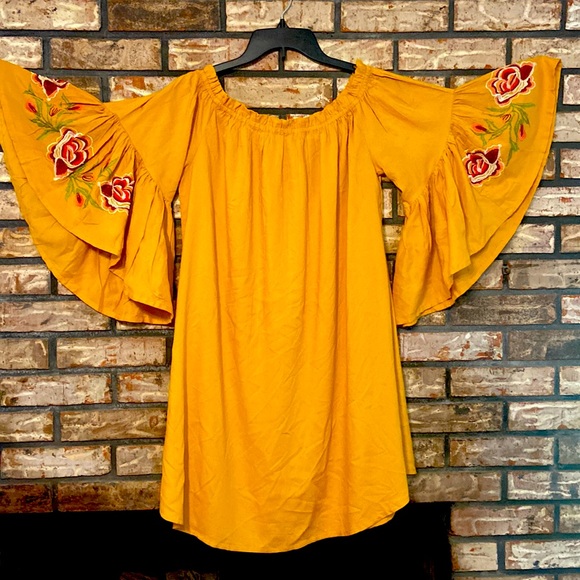 feathers Dresses & Skirts - Mustard colored Boutique Dress
